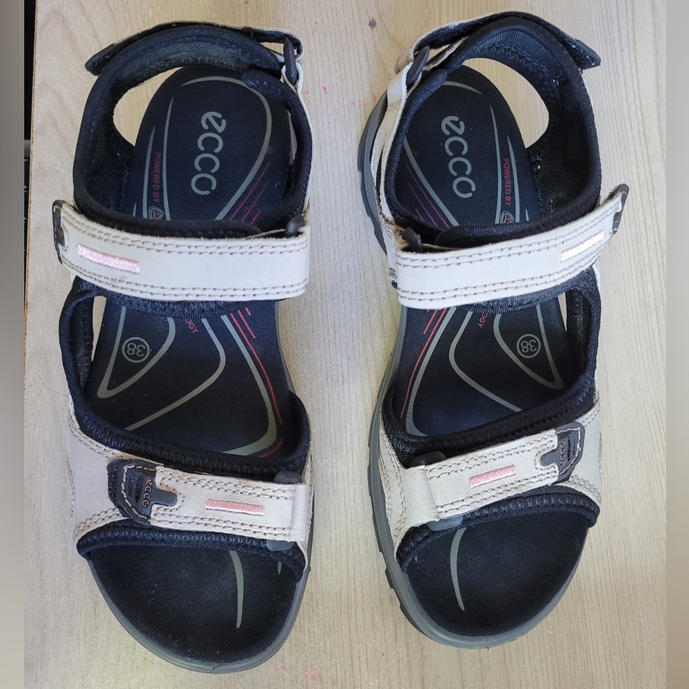 Ecco Yucatan beige sandal